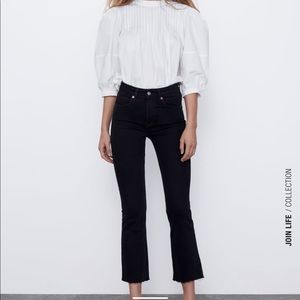 Zara Cropped Flare Jeans Black Size 4